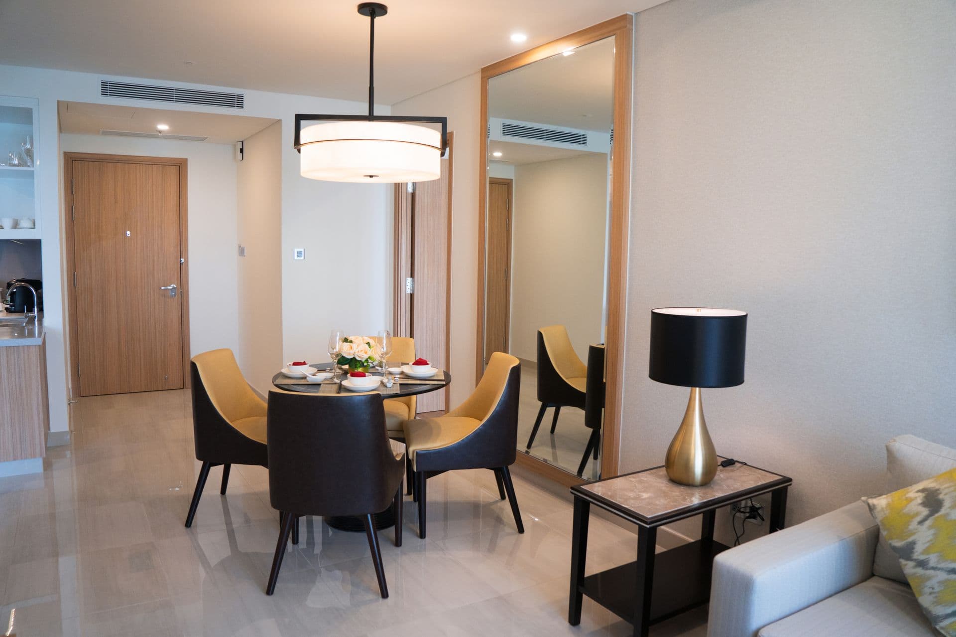 Co łatwiej sprzedać dom czy mieszkanie?