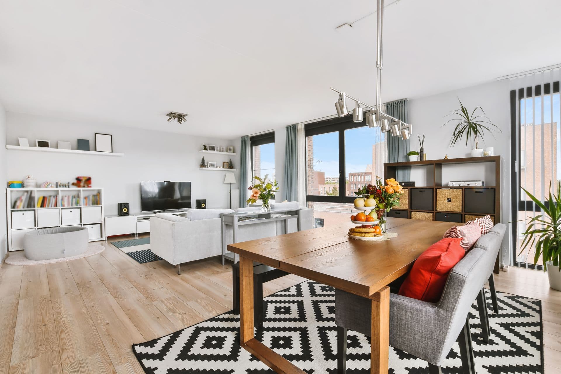 Jak wygląda kupno mieszkania krok po kroku?